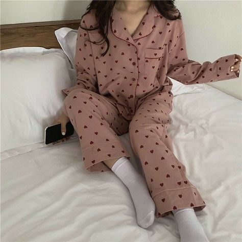 Cute Night Outfits, Korean Pajamas, Pajamas Aesthetic, Pijamas Women, Mode Kawaii, Pajama Outfit, Cute Pjs, Pajama Fashion, Sleepwear Fashion