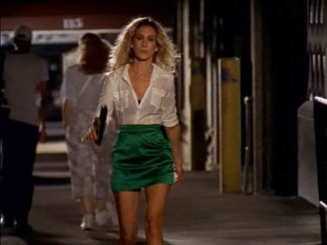 Miranda Hobbes, Carrie Bradshaw Outfits, Carrie Bradshaw Style, City Outfits, Sarah Jessica Parker, Fashion Tv, Carrie Bradshaw, Casual Chic Style, City Style