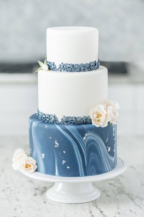 Blue Marble Wedding Cake, Wedding Cake With White Flowers, Cake With White Flowers, Blue Wedding Cupcakes, Wedding Cake Marble, Marble Wedding Cake, Cinderella Birthday Cake, Wedding Cake Simple Elegant, Blue Wedding Cake