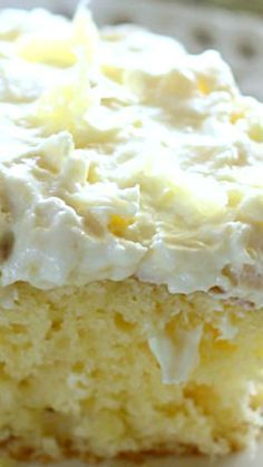 Pineapple Sun Shine Cake, Icing For Angel Food Cake, Angel Food Cake With Pineapple, Pineapple Sunshine Cake, Cake With Pineapple, Sunshine Cake, Pineapple Desserts, Dessert Simple, Whipped Cream Frosting