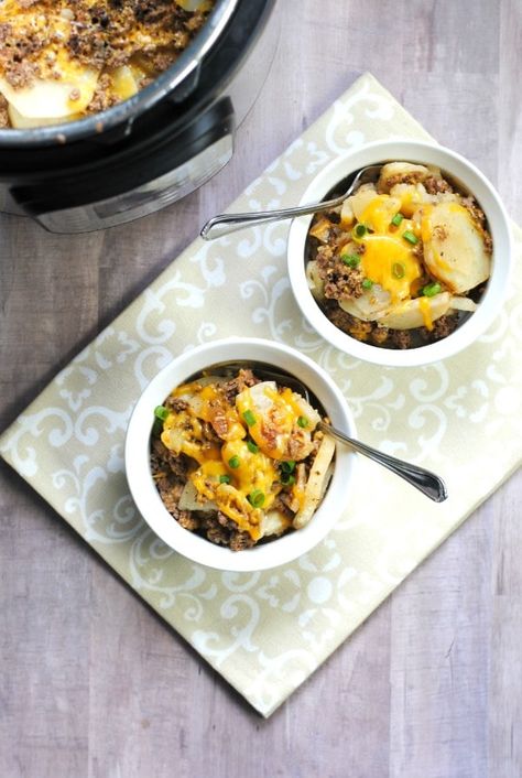 Instant Pot Cheesy Hamburger Potato Casserole Instant Pot Recipes Hamburger, Cheesy Taco Shells, Instant Pot Ground Beef Recipes, Instant Pot Ground Beef, Recipes Hamburger, Hamburger Potato Casserole, Hamburger And Potatoes, Instapot Meals, Beef Recipe Instant Pot