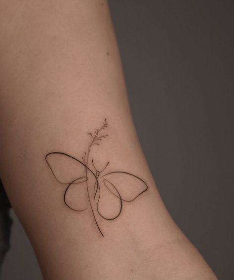 Small Dope Tattoos, Tiny Butterfly Tattoo, Minimal Tattoo Designs, Butterfly With Flowers Tattoo, Minimal Tattoo Ideas, Tattoo 2023, Pineapple Tattoo, Simple Arm Tattoos, Ankle Tattoos For Women