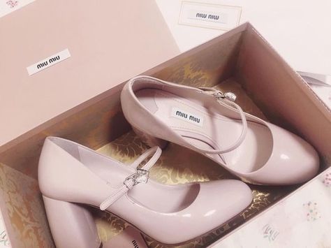 Dr Shoes, Mia 3, Girly Shoes, Shoe Inspo, Aesthetic Shoes, Swan Lake, Pink Shoes, Pretty Shoes, Dream Shoes