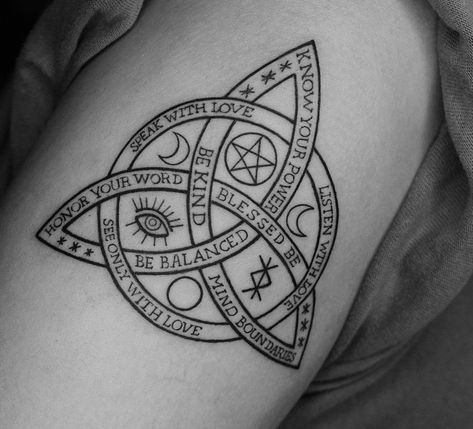 Irish Tattoos For Women Leg, Witchcraft Tattoo Sleeve, Outside Hand Tattoo, Celtic Trifecta Tattoo, One Love Tattoos, Psychic Medium Tattoos, Unique Tattoo Ideas Sketches, Witchy Couple Tattoos, Celtic Pagan Tattoo