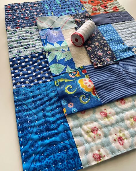 Japanese Quilting Sashiko, Slow Stitch Quilting, Slow Stitch Quilt Blocks, Slow Stitch Quilt, Slow Stitching Quilt, Slow Sewing Projects, What Is Slow Stitching, Kawandi Quilt Tutorial, Slow Stiching Projects