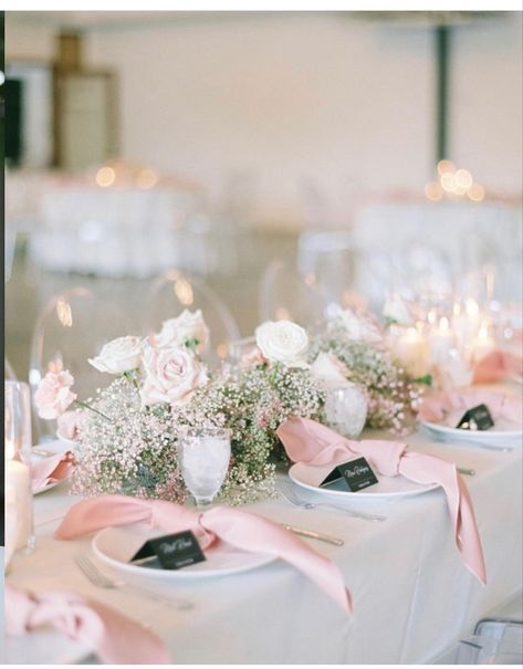 Shades Of Pink Bridal Bouquet, Light Pink And White Party Decor, Light Pink Bridal Shower Decor, Bridal Shower Ideas Decorations Elegant Pink, Baby Breath Baby Shower Decor, Light Pink Bridal Shower Ideas, Pink And White Table Decor, Blush Pink Bridal Shower Ideas, Pink Wedding Bouquet Ideas