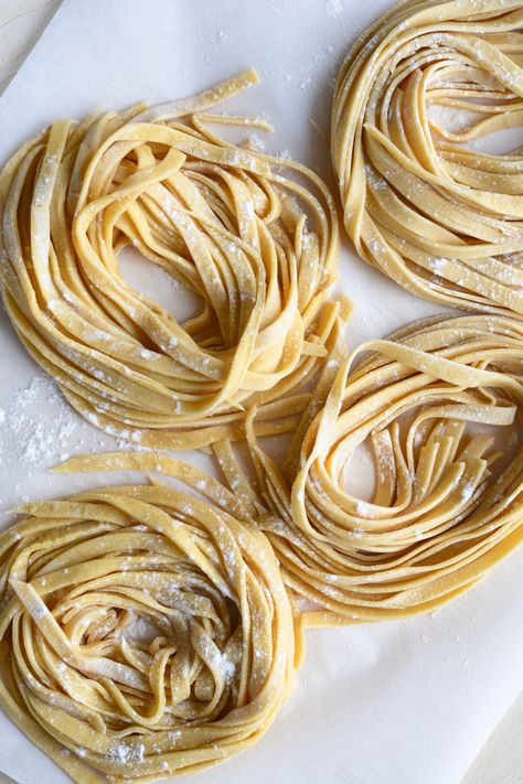 Kitchenaid Pasta Recipe, Homemade Pasta Dough Recipe, Fresh Egg Noodles, Fresh Pasta Recipes, Homemade Pasta Dough, Kitchenaid Pasta, Pasta Dough Recipes, Homemade Pasta Recipe, Mixer Recipes