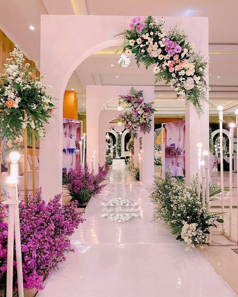 Wedding Pathway Decor Outdoor, Wedding Entrance Arch, Event Entrance Arch, Coral Wedding Decorations, Wedding Walkway, Event Entrance, Wedding Background Decoration, Wedding Entrance Decor, Wedding Stage Design