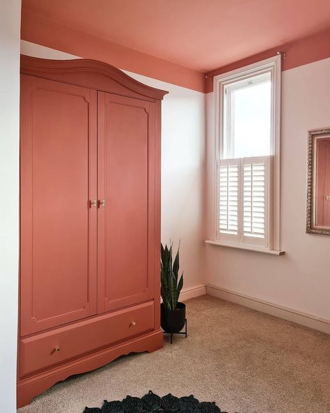 How incredible is this upcycle project by @homeonthegrove using Red 01 on the wardrobe, White 02 on the walls and Red 03 on the ceiling. Want to recreate this look on your space? Follow the link to browse our selection of red paint. Matt Interior, Terracotta Paint, Red Ceiling, Painted Closet, Bedroom Transformation, Interior Wall Colors, Red Bedroom, Family Dining Rooms, Feminine Bedroom