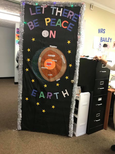 My door the decorating contest. I teach science. #earthpeacelove Science Theme Christmas Door, Classroom Door Ideas Science, Christmas Science Door Decorations, Science Christmas Door Decorations, Board Preschool Ideas, Preschool Ideas Classroom, Teacher Appreciation Table, Science Door Decorations, Bulletin Board Preschool