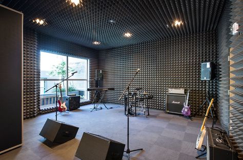 Home Recording Studio Setup Ideas, Music Room Design, Home Recording Studio Setup, Rehearsal Studios, Home Music Rooms, Rehearsal Room, Studio Music, Home Studio Setup, Music Studio Room