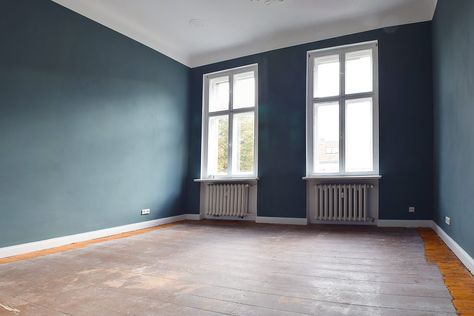 We’ve Crossed Over To The Dark Side! Farrow And Ball Inchyra Blue, Farrow And Ball Bedroom, Boy And Girl Shared Room, Blue Hallway, Inchyra Blue, Hallway Colours, Hallway Designs, Farrow And Ball, Dark Walls