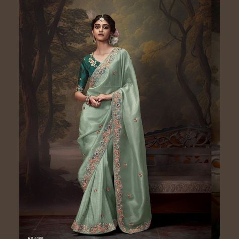 Step into elegance with NAVELI ✨ Our organza silk sarees are woven with dreams and designed for your special day. 🌸 Discover the magic of timeless beauty and grace. 💫 For inquiries and orders, call us at 8448012522 or explore more stunning collections at www.ekdamaesthetic.com. Your dream outfit is just a click away! #ekdamaesthetic #ViralReels #InstaFashion #ExplorePage #FashionInspo #OutfitIdeas #StyleGoals #TrendingNow #FashionReels #ReelItFeelIt #OOTD #OrganzaSaree #SilkSaree #SareeFash... Pista Green Dress Combination, Pista Color Saree With Contrast Blouse, Sea Green Saree With Contrast Blouse, Pista Green Color Combination, Pista Green Colour Combination Dress, Green Sari Look, Light Green Saree With Contrast Blouse, Pista Green Saree Contrast Blouse, Green Tissue Saree