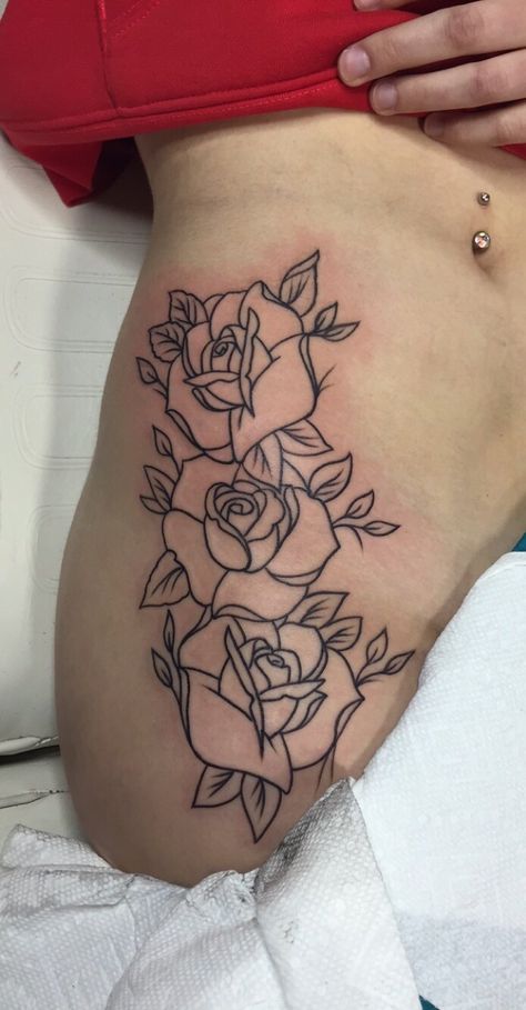 Roses on the front of right hip Flower Outline Tattoo, Rose Outline Tattoo, Rose Tattoo On Hip, Floral Hip Tattoo, Flower Hip Tattoos, Hip Tattoo Designs, Rose Tattoo Thigh, Tattoo Hip, Tattoo Shading