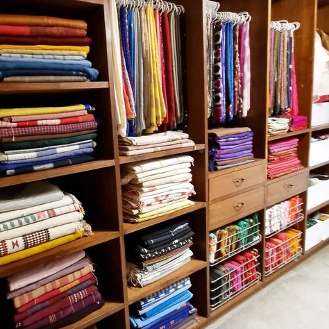 It was the best decision ever to get this client's closet modified to add hanging spaces! It allowed such easy storage and access for the flowy sarees. While all the cotton sarees got a home in the different shelves as per the category of the weave. Being a textile student, I was always in awe of the different saree weaves in our country. And it was an absolute pleasure to be able to tackle all these beauties. . . . . . . . . #getsorted #sareelover #sareeorganiser #sareeorganization #profes... Saree Storage Ideas In Wardrobe, Saree Closet Organization, Saree Organization Ideas, Saree Storage Ideas, Saree Wardrobe Organisation, Saree Organization In Closet, Indian Closet Organization, Saree Closet, Wardrobe Internal Design