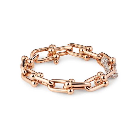 Tiffany Hardwear, Horseshoe Bracelet, Tiffany And Co Bracelet, Tiffany And Co Jewelry, Tiffany Diamond, Tiffany Bracelets, Gold Rings Fashion, Tiffany Jewelry, Jewelry Lookbook