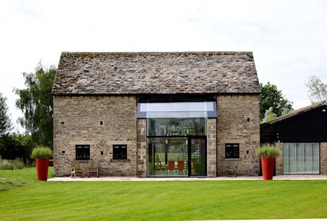 15 unforgettable British barn conversions | homify Stone Barn Conversion, Modern Barn Conversion, Barn Conversion Exterior, Modern Windows And Doors, Barn Conversion Interiors, Barn Exterior, Architecture Renovation, Home Extensions, Barn Conversions