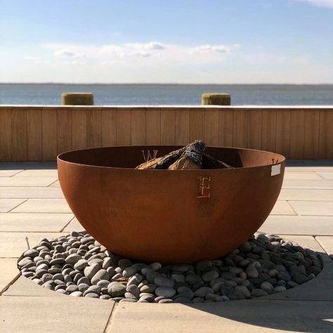 Metal Fire Pit Ideas, Diy Propane Fire Pit, Fire Pit Bench, Fire Pit Plans, Cast Iron Fire Pit, Easy Fire Pit, Fire Pit Materials, Brick Fire Pit, Fire Pit Ideas