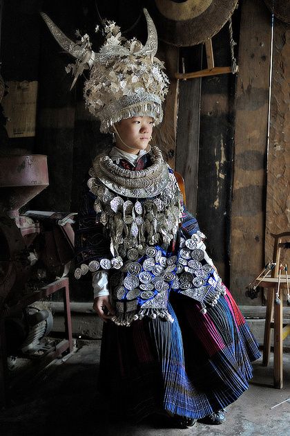 Mongolian Tribe, Miao People Traditional Dresses, Mongolia Traditional Clothes, Mongolian Traditional Clothing, Mongolian Headdress, Ancient Chinese Headdress, Hmong Fashion, Cultural Clothing, Dress Attire