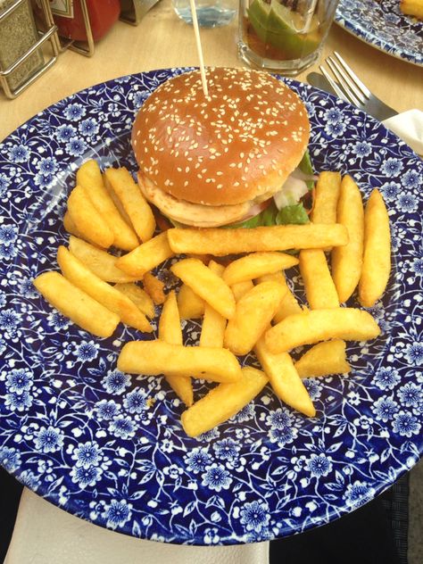 Weatherspoons🍴 Wetherspoons Aesthetic, Spoons, Dream Life, Ethnic Recipes, Quick Saves