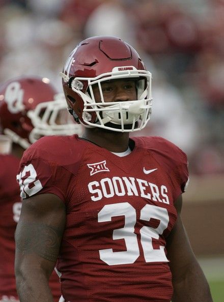 #SamajePerine #32 #OU #Sooners #Football #BoomerSooner Ou Sooners Football, Sooners Football, Ou Sooners, Boomer Sooner, Football Helmets, Ncaa, Football, Hats, American Football