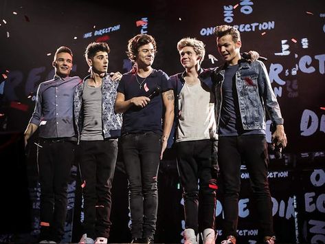 Wallpaper One Direction, One Direction Fotos, One Direction Music, One Direction Songs, This Is Us Movie, One Direction Wallpaper, Midnight Memories, One Direction Imagines, O2 Arena