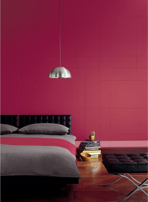 La couleur framboise en décoration : avec quelles couleurs l’associer ? Band Posters On Wall Bedroom, Gray Interior Doors, Posters On Wall Bedroom, Pastel Interior, Perfect Paint Color, Hotel Interiors, Amazing Spaces, Pink Interior, Bedroom Posters