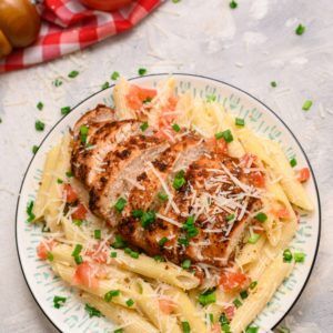 Chili's Copycat Cajun Chicken Pasta - The Recipe Critic Chillis Cajun Chicken Pasta, Copycat Cajun Chicken Pasta, Chilis Cajun Chicken Pasta, Best Copycat Recipes, Spicy Chicken Pasta, Chicken Penne Pasta, Cajun Chicken Pasta Recipes, Penne Pasta Recipes, Cajun Shrimp Pasta