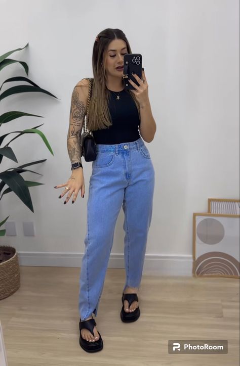 Flat Form Sandals Outfit, 2024 Wardrobe, Outfits Con Jeans, Outfit Primavera, Sandals Outfit, Professional Look, Comfy Fits, Summer Time, New Look