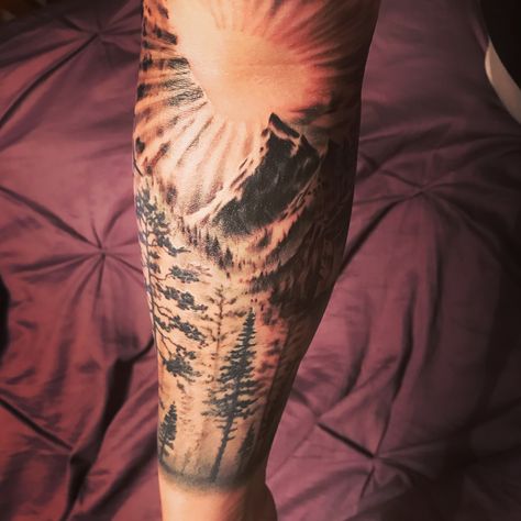 Tree Mountain Tattoo, Mountain Tattoo Sleeve, Tattoo Berge, Rob Tattoo, Mountain Sleeve Tattoo, Landscape Tattoos, Wilderness Tattoo, Berg Tattoo, Outdoor Tattoo