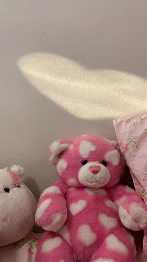 Teddy Bear Wallpaper, Valentine's Day Games, Pink Teddy Bear, Bear Valentines, Hoco Proposals, Pink Teddy, Hoco Proposals Ideas, Dream Gift, Pastel Pink Aesthetic