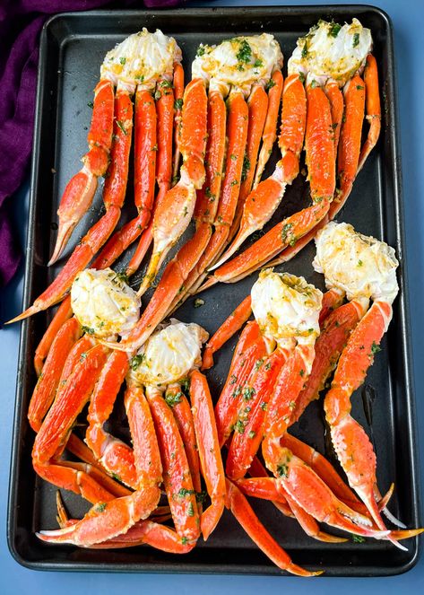 Snow Crab Legs Recipe Baked, Crab Legs In The Oven, Crab Legs Boil, Dungeness Crab Legs, Grill Lobster Tail Recipe, Steamed Crab Legs, Crab Legs On The Grill, Crab Bake, Cooking Crab Legs