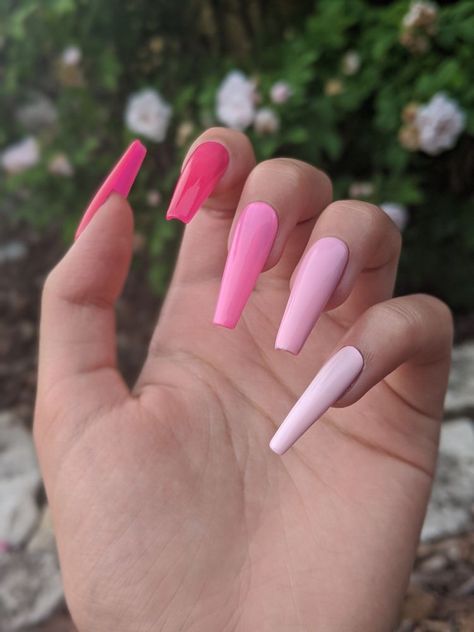 Kacey( Kacelyn) and Tayler are friends and as kids both admitted to h… #fanfiction Fanfiction #amreading #books #wattpad 2 Color Nails, Different Shades Of Pink Nails, Shades Of Pink Nails, Nails Hot Pink, Bright Summer Acrylic Nails, Trends Nails, Pink Ombre Nails, Nails Trends, Pink Gel