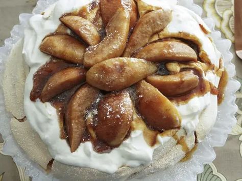 Spiced Pavlova With Roasted Pears, Fall Pavlova Recipe, Pear Pavlova, Easy Acorn Squash, Sheet Pan Pork Tenderloin, Sheet Pan Pork, Acorn Squash Soup, Roasted Pears, Fruity Dessert