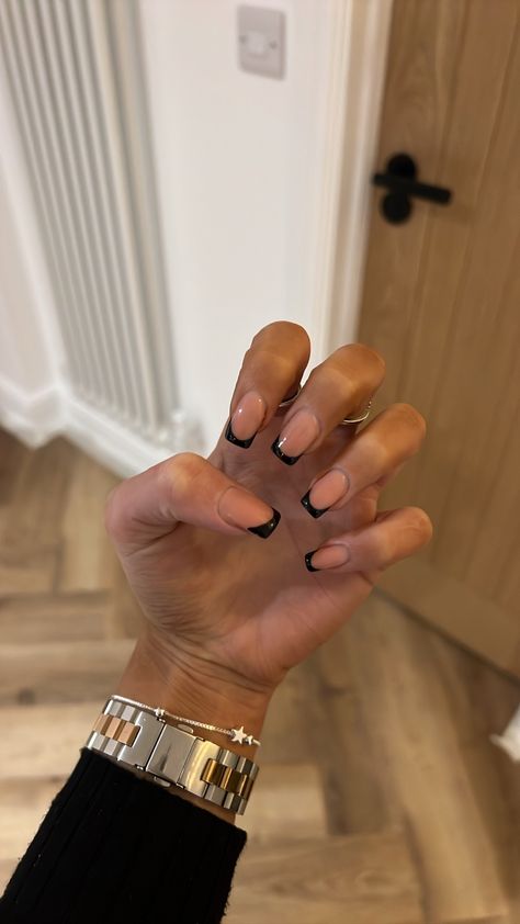 Reverse French Tip Nails, Reverse French Tip, Reverse French, Black French Tip, Black French Tips, Black French, French Tip Nails, Nail Tips, Nail Designs