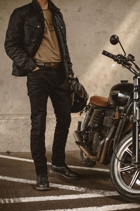 Biker Man Outfit, Man Biker Style, Mens Biker Style Outfits, Biker Fits Men, Biker Men Outfit, Rock Style Outfits Men, Biker Fashion Men, Motorcycle Outfit For Men, Adventure Aesthetic Outfit