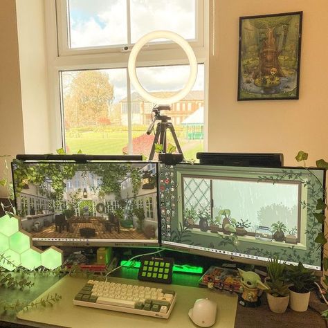 Minecraft Greenhouse, Dream Setup, Green Wallpapers, Cozy Desk, Study Desk Decor, Desk Setups, Gamer Room Decor, Desktop Setup, Gaming Setups