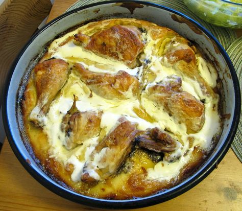 World Traveler Recipes: Kvrgusa - Bosnian Chicken Pie Albanian Recipes, Bosnian Recipes, Eastern European Recipes, Serbian Recipes, Croatian Recipes, Chicken Pie, European Cuisine, Turkey Dishes, Minced Meat