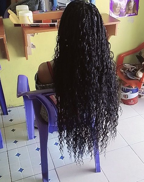 Spanish Hair Styles, Spanish Braids Hairstyles Kenya, Mermaid Braids Black Women, Mermaid Braids Black Hair, Mermaid Box Braids, Spanish Braids, Braids For Beach, Braids For Wavy Hair, Hairstyles Kenya