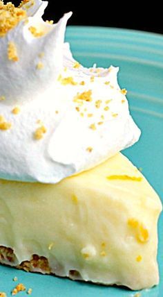 Sour Cream Lemon Pie ❊ Recipes Using Vanilla Pudding, Sour Cream Lemon Pie, Sour Cream Pie, Lemon Sour Cream Pie, Peanut Butter Cream Pie, Food Sides, Potluck Desserts, Lemon Dessert Recipes, Cream Pie Recipes