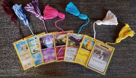 Diy Pokemon Cards, Pokemon Bookmark, Old Pokemon Cards, Pokemon Diy, Nerd Crafts, Pokemon Craft, Pokemon Birthday Party, Tin Can Crafts, Birthday Gift Bags