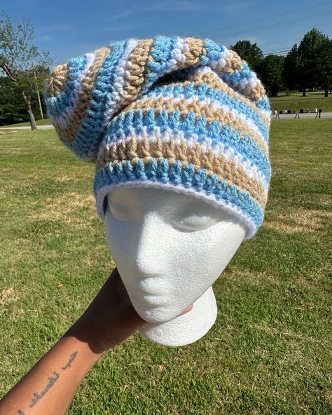 Crochet Slouchy Beanie For Men, Slouch Crochet Beanie, Slouch Hat Pattern Free, Slouchy Beanie Crochet Pattern Free, Masculine Crochet, Crochet Patterns Hat, Slouch Beanie Crochet Pattern, Crochet Diys, Slouchy Beanie Crochet