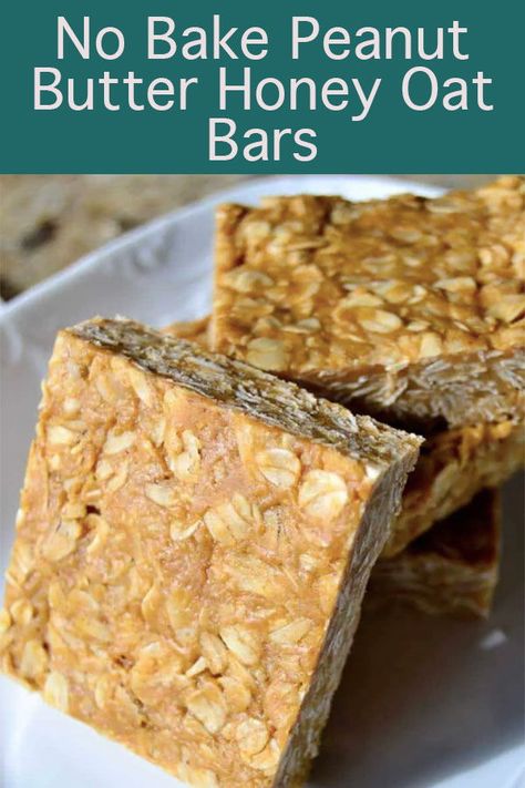 No bake peanut butter honey oat bars and a cup of coffee with vanilla Simply Pure creamer is a great way to start your day or wrap you your afternoon. #snacks #nobake #peanutbutter #breakfast Honey Oat Bars, Oatmeal Bars Healthy, Oat Bar Recipes, Mousse Au Chocolat Torte, Workout Smoothie Recipes, Peanut Butter Oatmeal Bars, Snack Sani, Peanut Butter Oats, No Bake Peanut Butter