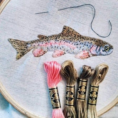 Trout Embroidery, Embroidery Hats, Embroidered Animals, Embroidery Diy, Hand Work Embroidery, Fibre Art, Creative Embroidery, Rainbow Trout, Animal Embroidery