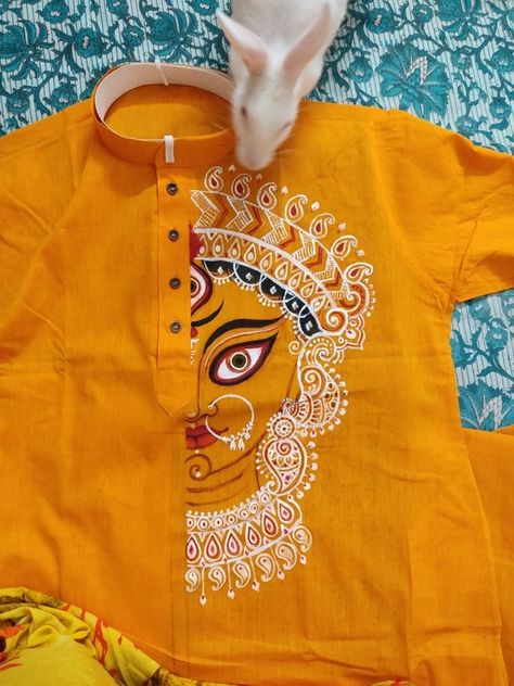 Madhubani Painting On T Shirt, Durga Painting On Panjabi, Febric Penting Punjabi, Navratri Fabric Painting, Fabric Design On Punjabi, Febric Penting Design Panjabi, Fabric Paint Shirt Design, Paint On Blouse, Panjabi Fabric Painting