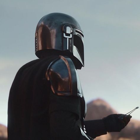 Din Djarin Without Helmet, The Mandalorian Aesthetic, Din Djarin Icon, Pedro Pascal Icons, Pascal Pedro, Bounty Hunter Star Wars, Hunter Star Wars, Star Wars Aesthetic, Wars Aesthetic