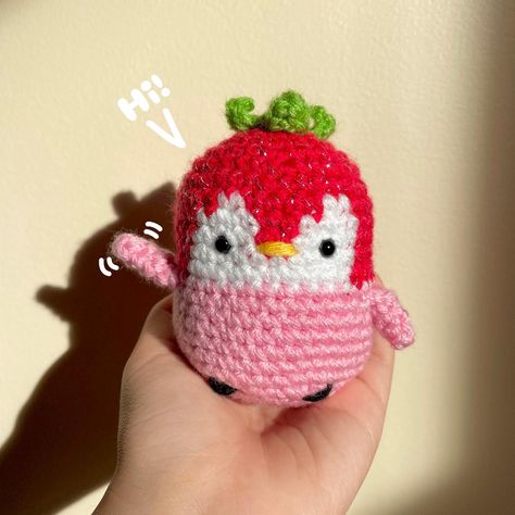 Strawberry Penguin Crochet, Strawberry Penguin, Pride Decor, Crochet Creatures, Crochet Stuffies, Crocheted Christmas, Penguin Pattern, Crochet Idea, Crochet Things