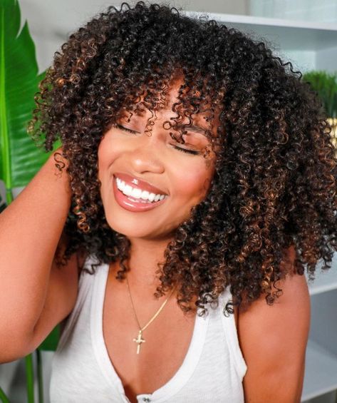 Afro Highlights, Natural Hair Highlights, Wash Day Routine, Curly Color, Dyed Curly Hair, Highlights Curly Hair, Speed Dial, Day Routine, Fabulous Hair