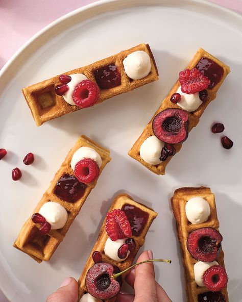 Master the art of brunch with Waffle Boats! Explore this plating hack in our new "COLOR" issue of So Yummy Magazine. Link in bio Waffle Plating, Plate Decorating, Decorating Hacks, Full Rainbow, Summer Products, Dinner Meal Prep, Red Orange Yellow, So Yummy, Spring Recipes