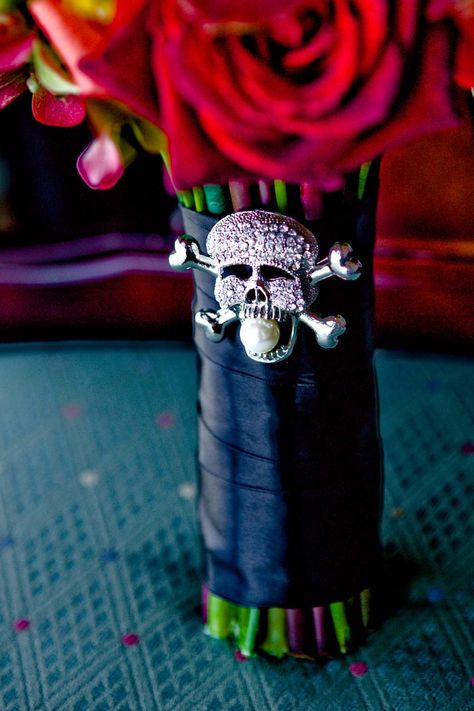 Classic Halloween Wedding: Tamara & Jason | Wedding Planning, Ideas & Etiquette | Bridal Guide Magazine Red Rose Centerpiece Wedding, Halloween Wedding Decorations, Sugar Skull Wedding, Rose Centerpieces Wedding, Vampire Wedding, Pirate Wedding, Skeleton Flower, Rockabilly Wedding, Halloween Themed Wedding